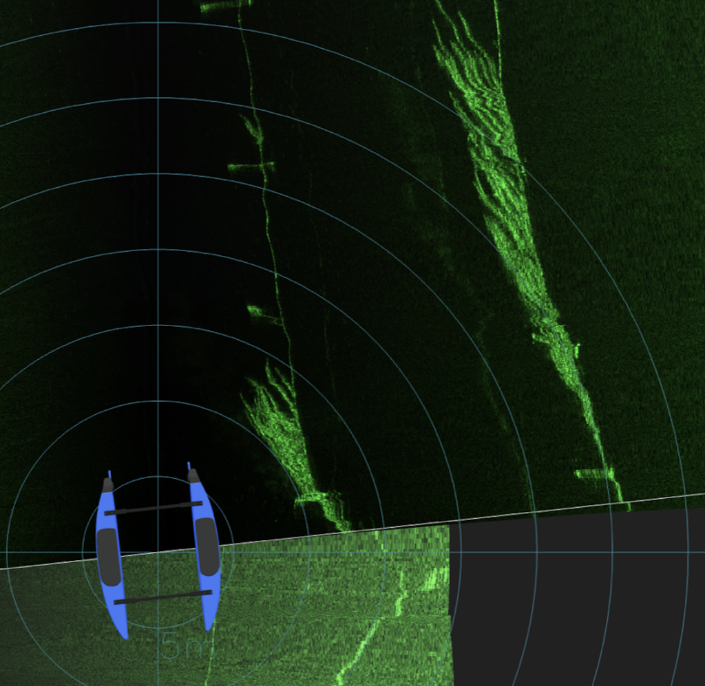 SonarView screenshot of BlueBoat inspecting kelp farm