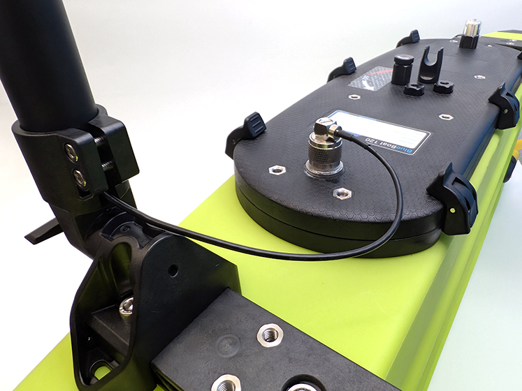 antenna-accessory-mast-install-9